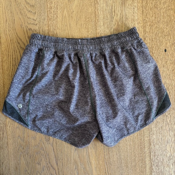 Lululemon Hotty Hot Short 2.5” Size 10 athletic Gym Heather Lux Multi black - Picture 8 of 11